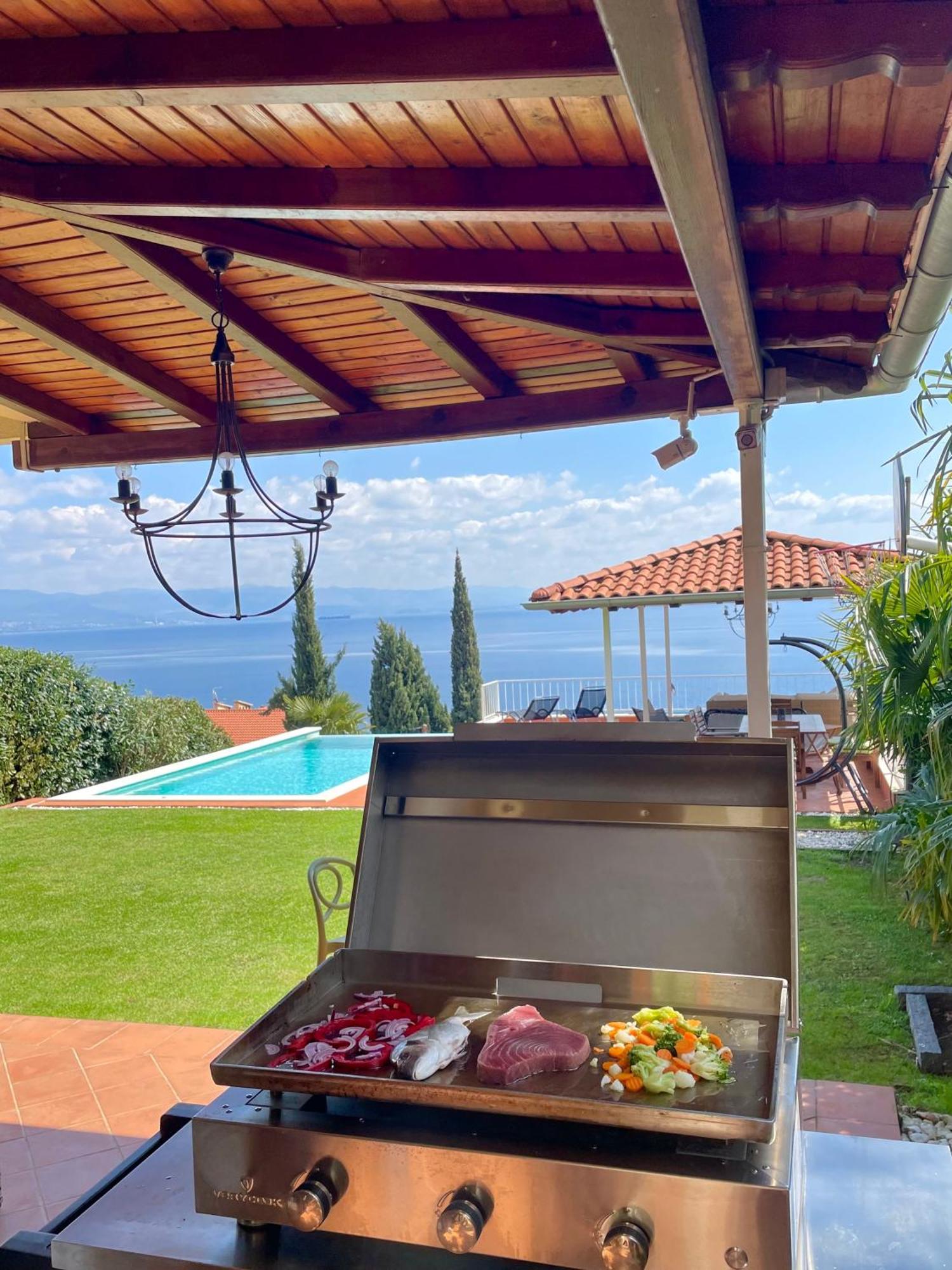 Villa Lovran - 150M To The Beach - Infinity Pool - Incredible Sea View - Fitness Room Екстер'єр фото